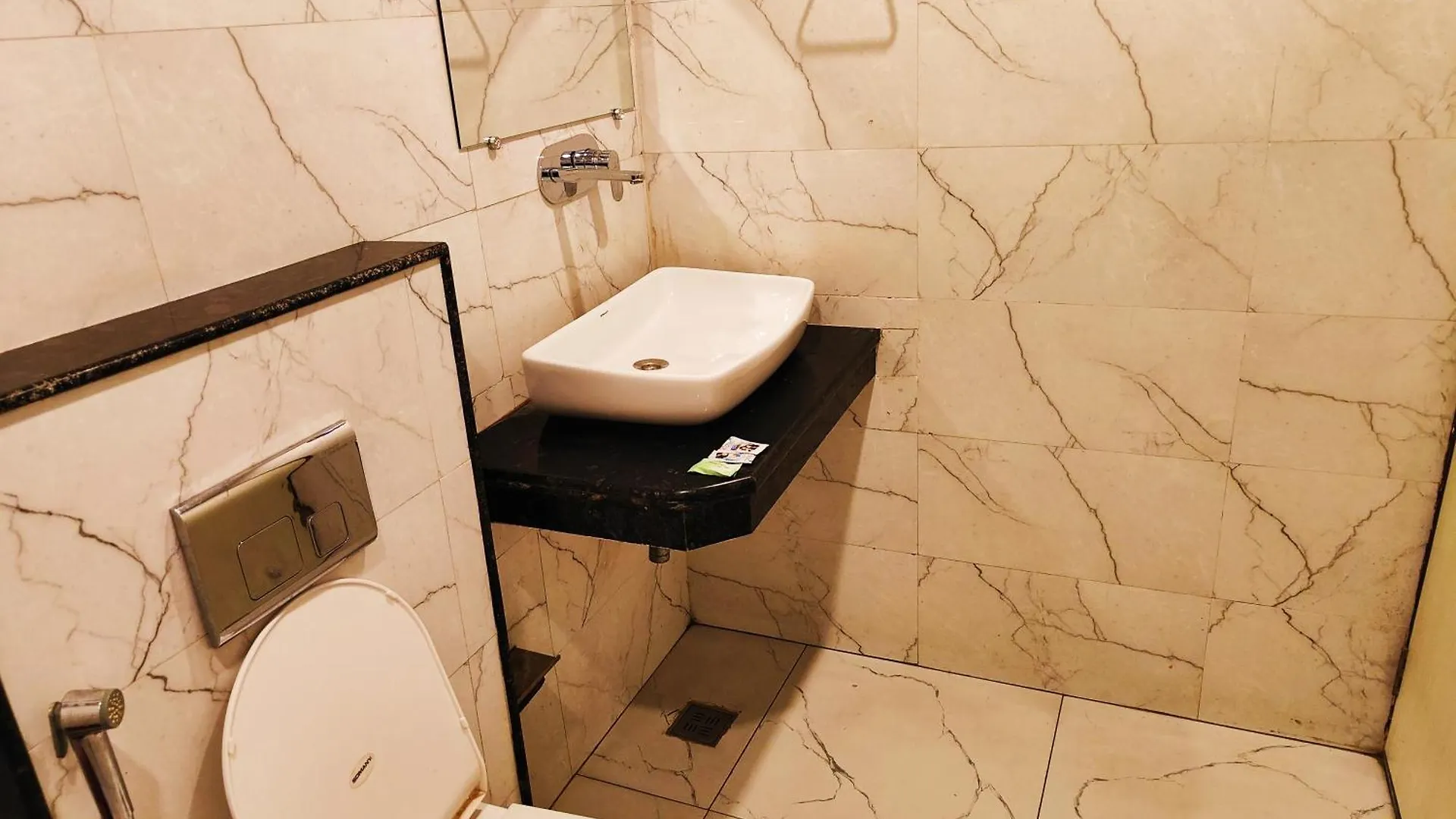 Hotel Tark A Family Hotel Near Igi Airport Delhi New Delhi 4*,