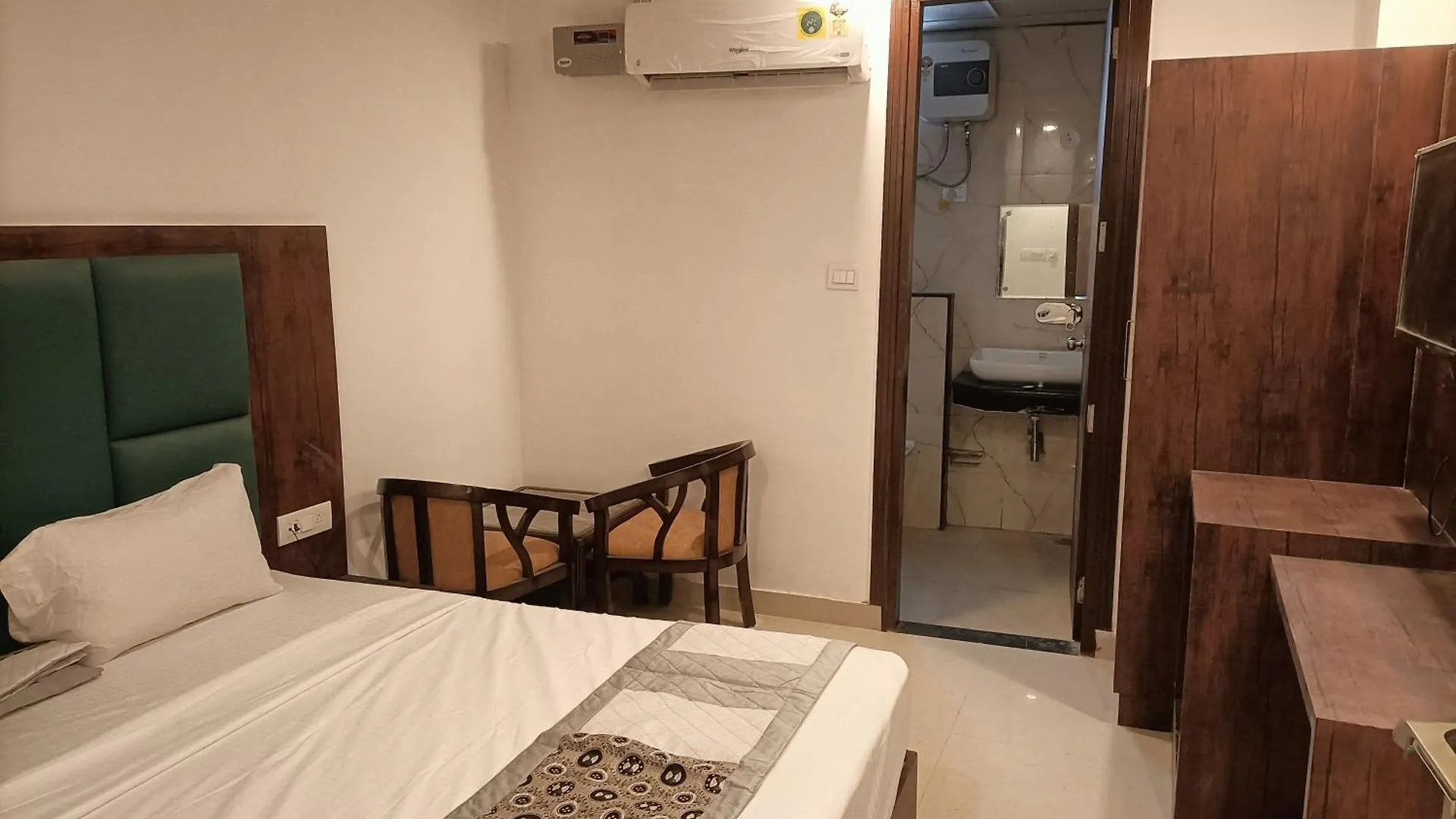 Hotel Tark A Family Hotel Near Igi Airport Delhi New Delhi