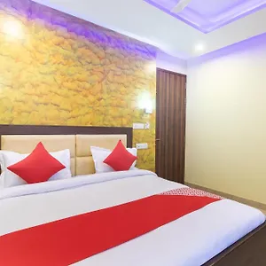 Hotel Super Oyo O Red Stone, New Delhi
